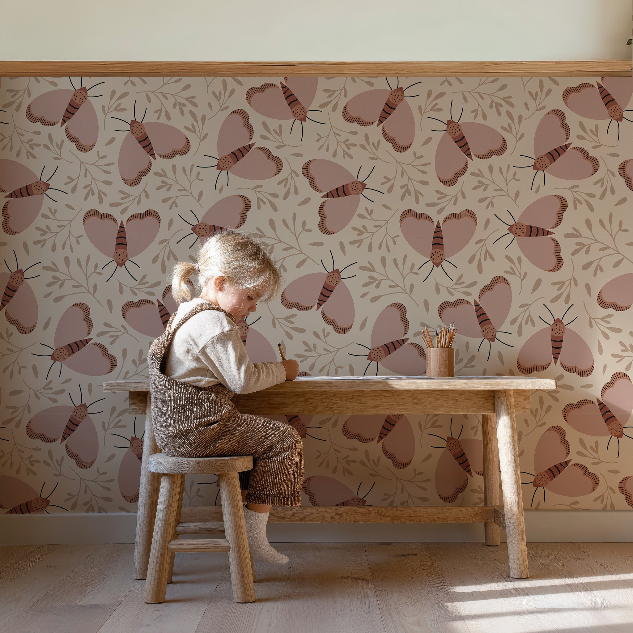 Wallpaper Moth - terra