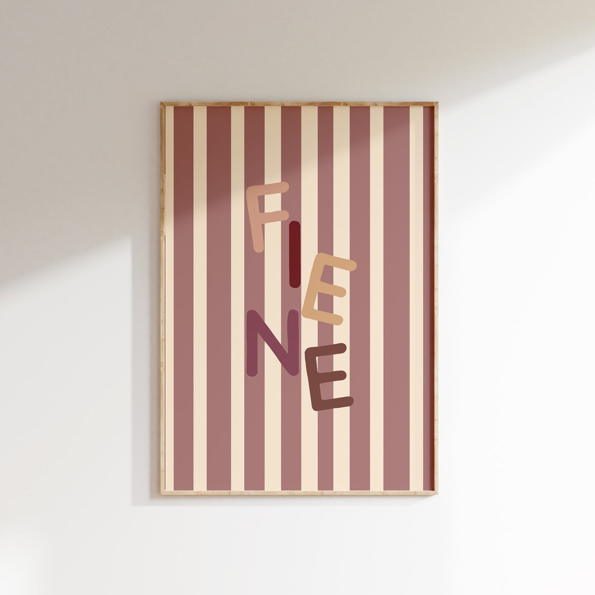 Naamposter Letterpret in mauve met speelse letters
