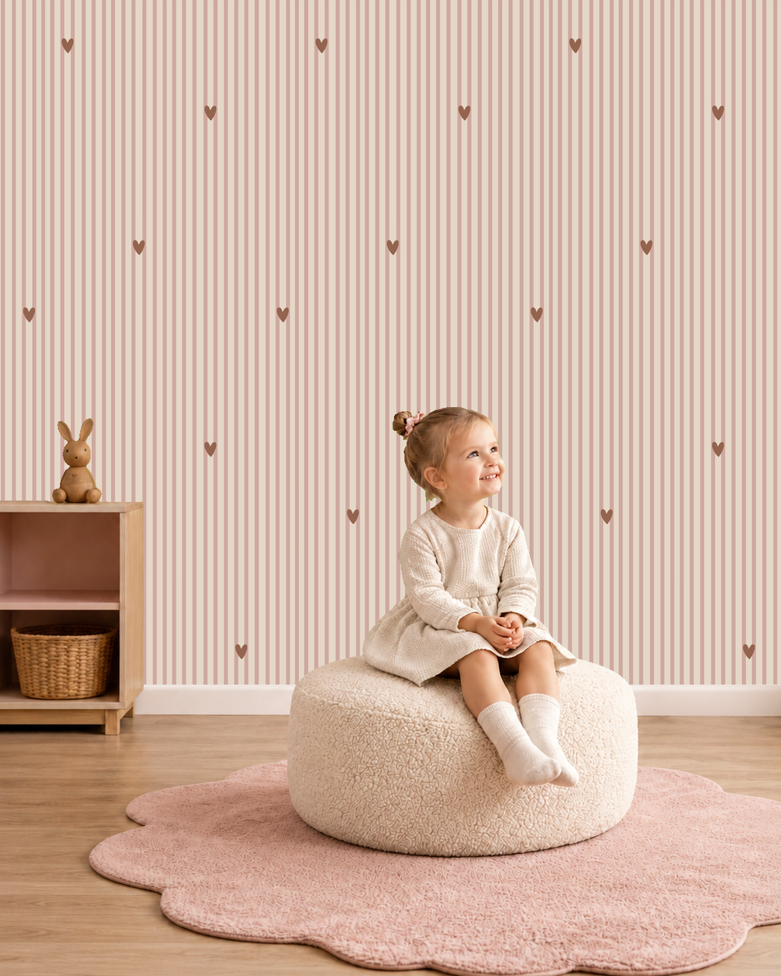 Meisjeskamerinspiratie met Striped Hearts powder blush behang van ELLIE Studio