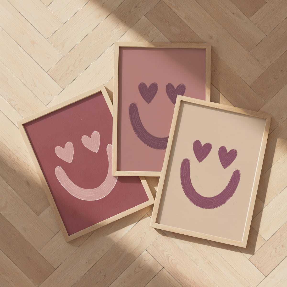 Posterwand met Hartjes smiley posters in zand en mauve