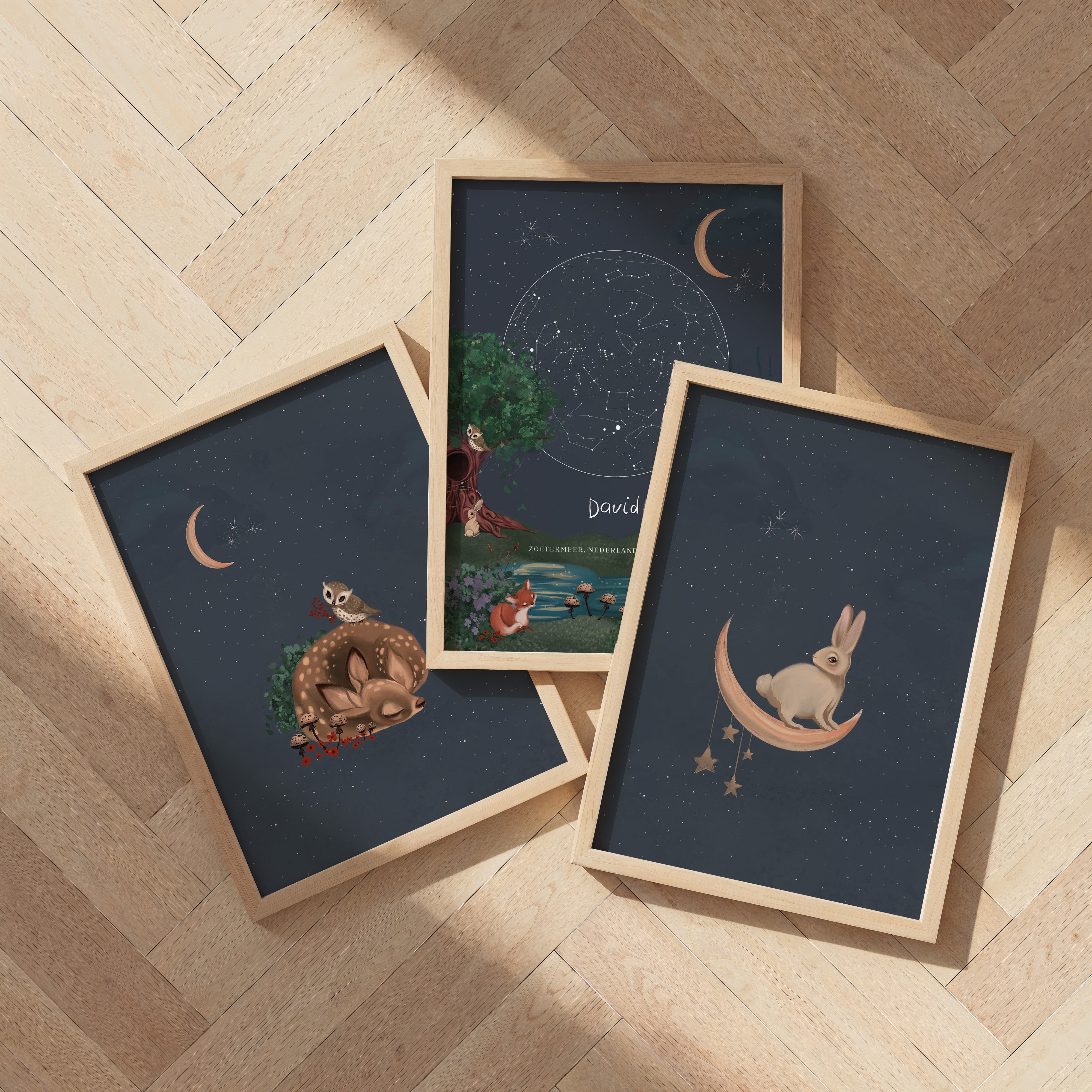 Kinderkamer poster - Konijntje op de maan donkerblauw | Enchanted Forest