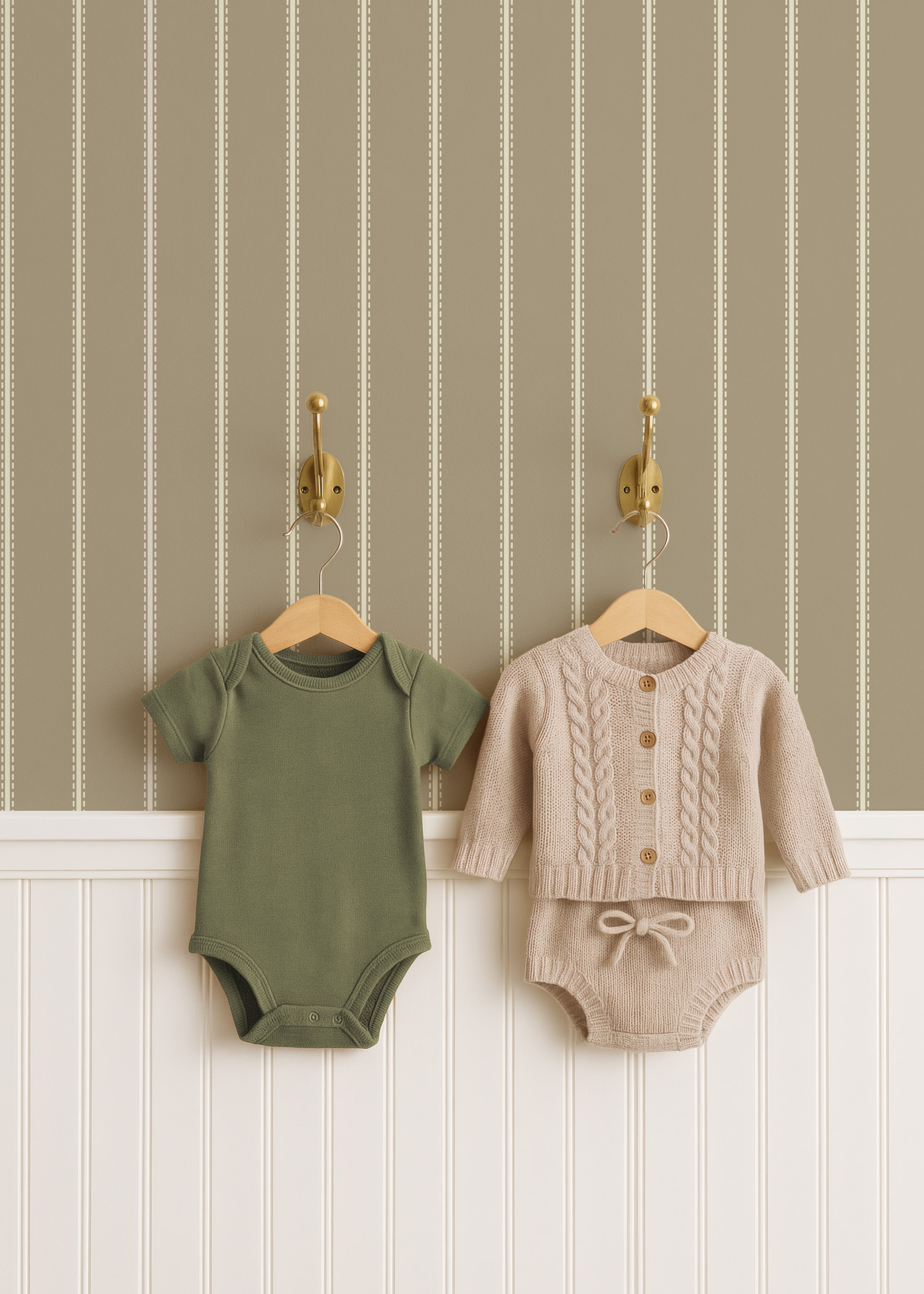 Behang Tiny Stripes - olive