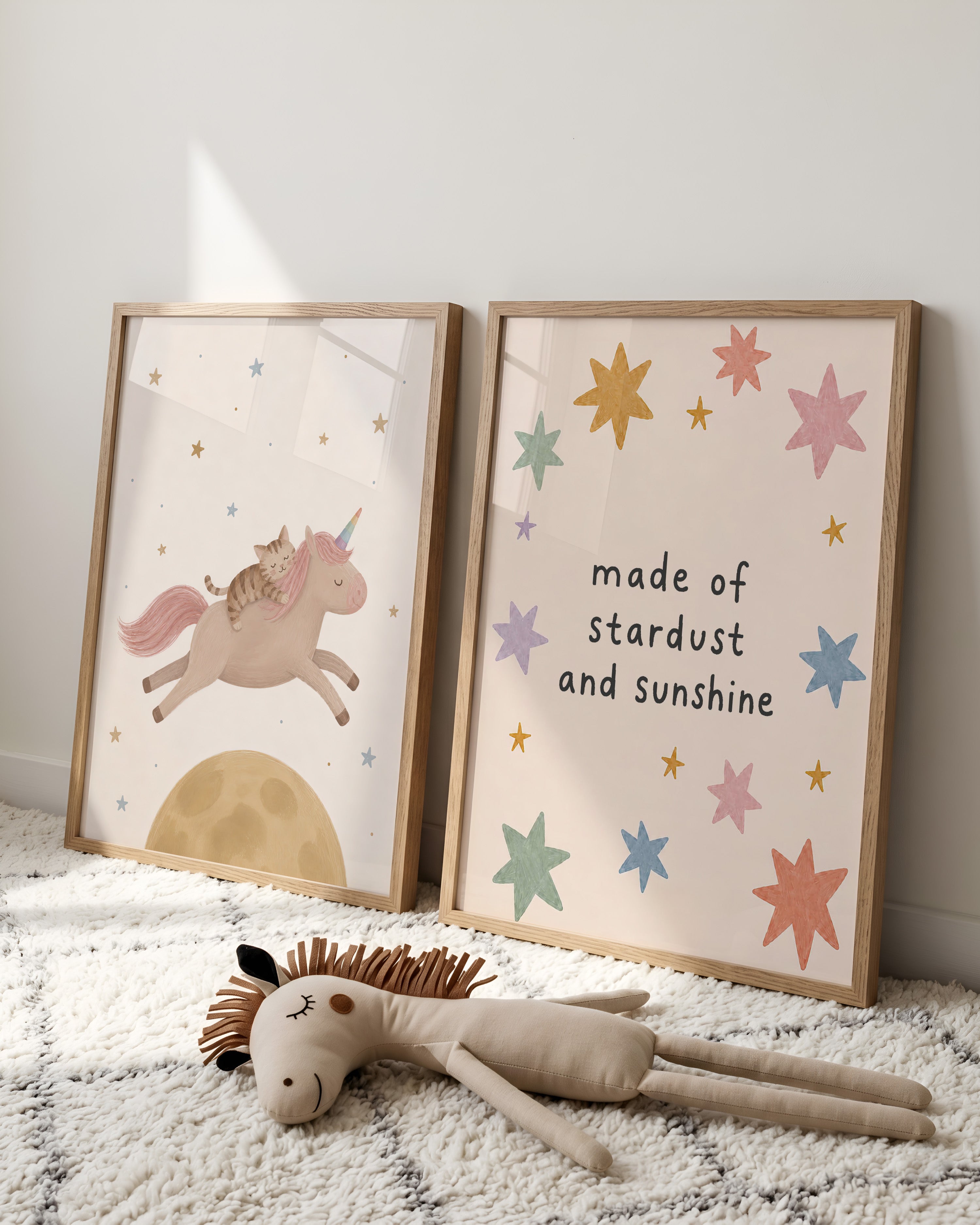 Kinderkamer print - Poes op een eenhoorn