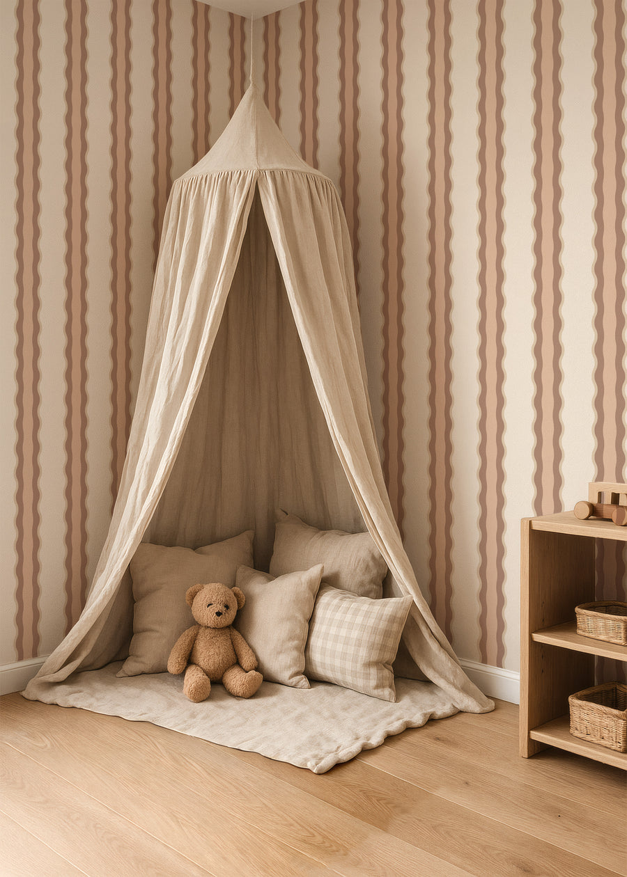 Behang Wobbly Waves - warm pink