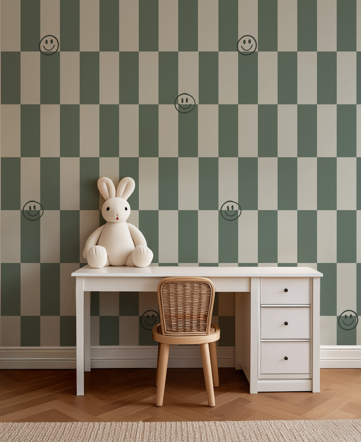 Lumi Smiles - cloudy sage behang als achtergrond bij een kinderbureau