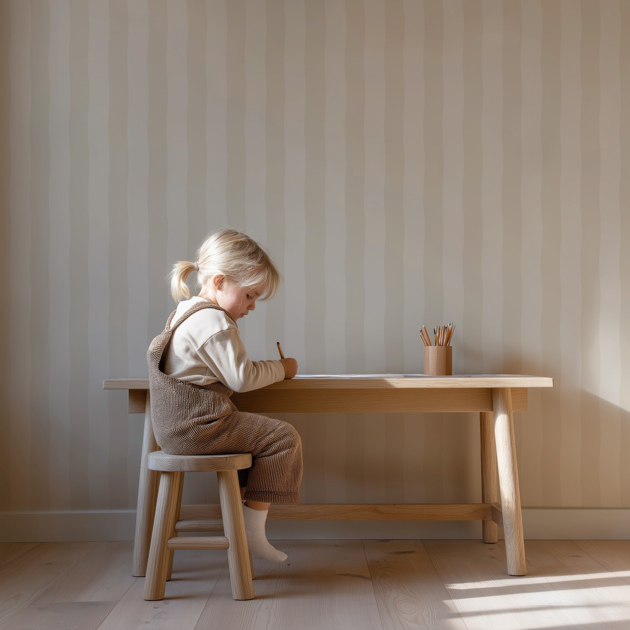 Behang Wavy Stripes – beige