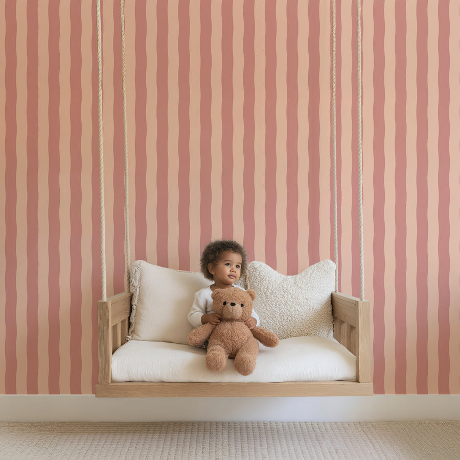 Behang Wavy Stripes - peach pink