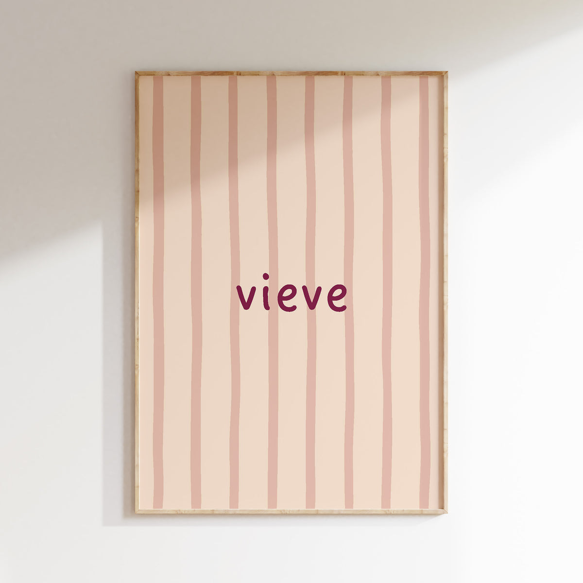 Verticale gepersonaliseerde Flow Stripes naamposter in berry blush