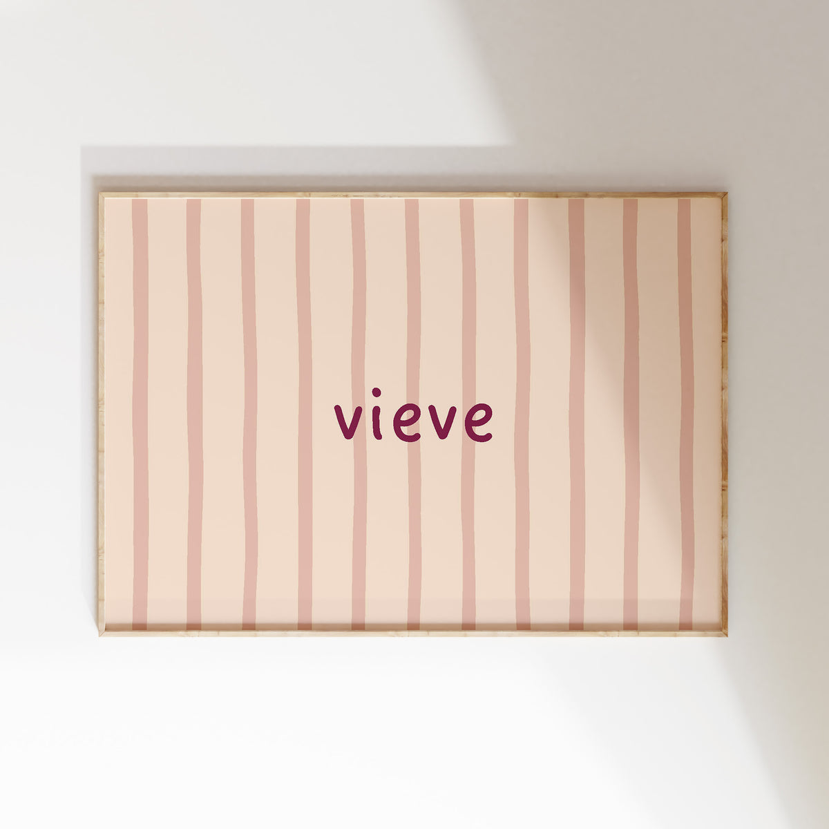 Horizontale gepersonaliseerde Flow Stripes naamposter in berry blush