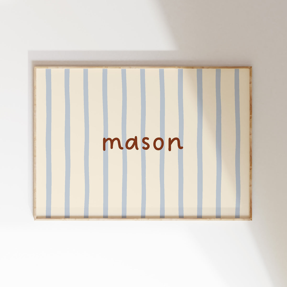 Horizontale gepersonaliseerde Flow Stripes naamposter in poederblauw